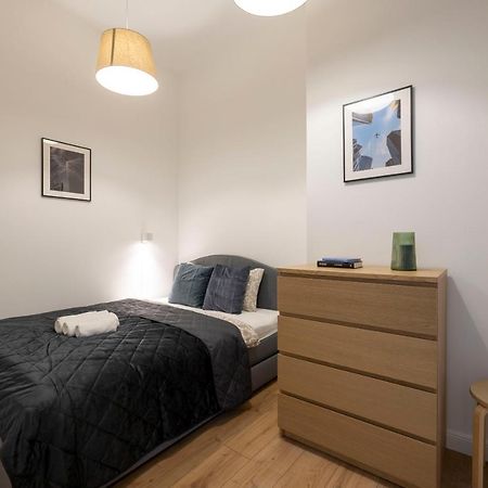 Central Grand Apartment With 5Bedrm 2Bathroom Budapest Eksteriør billede