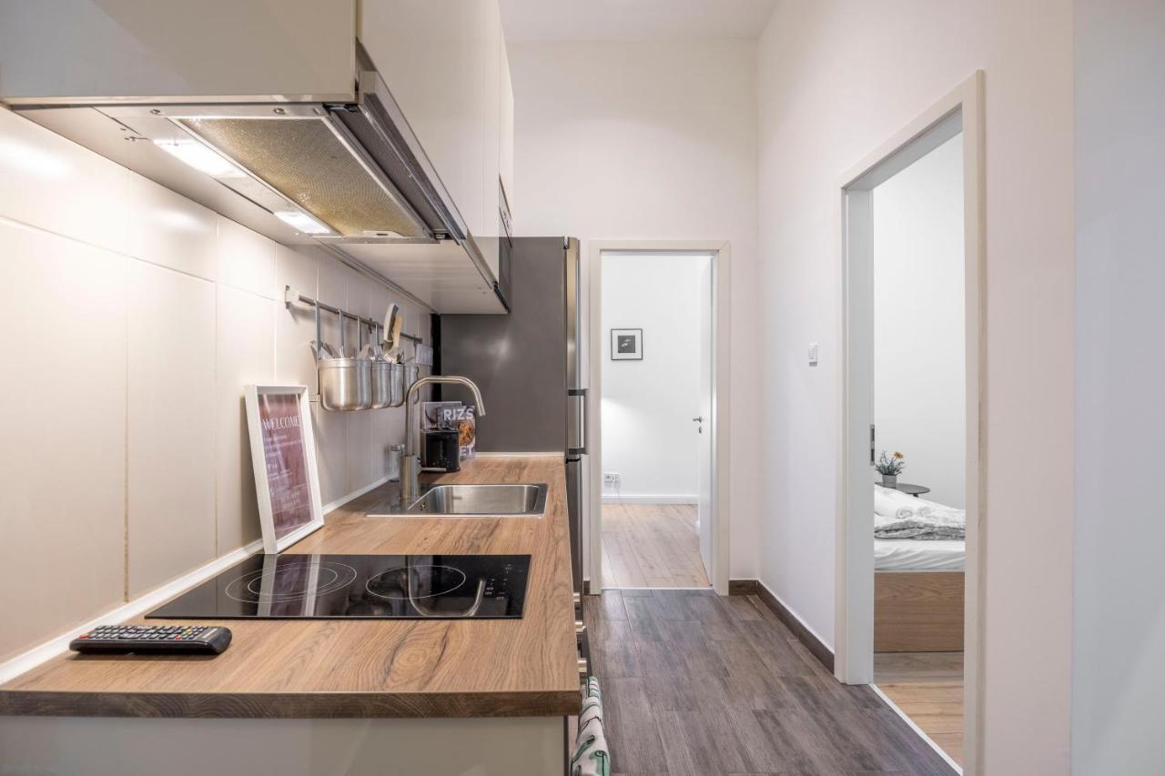 Central Grand Apartment With 5Bedrm 2Bathroom Budapest Eksteriør billede