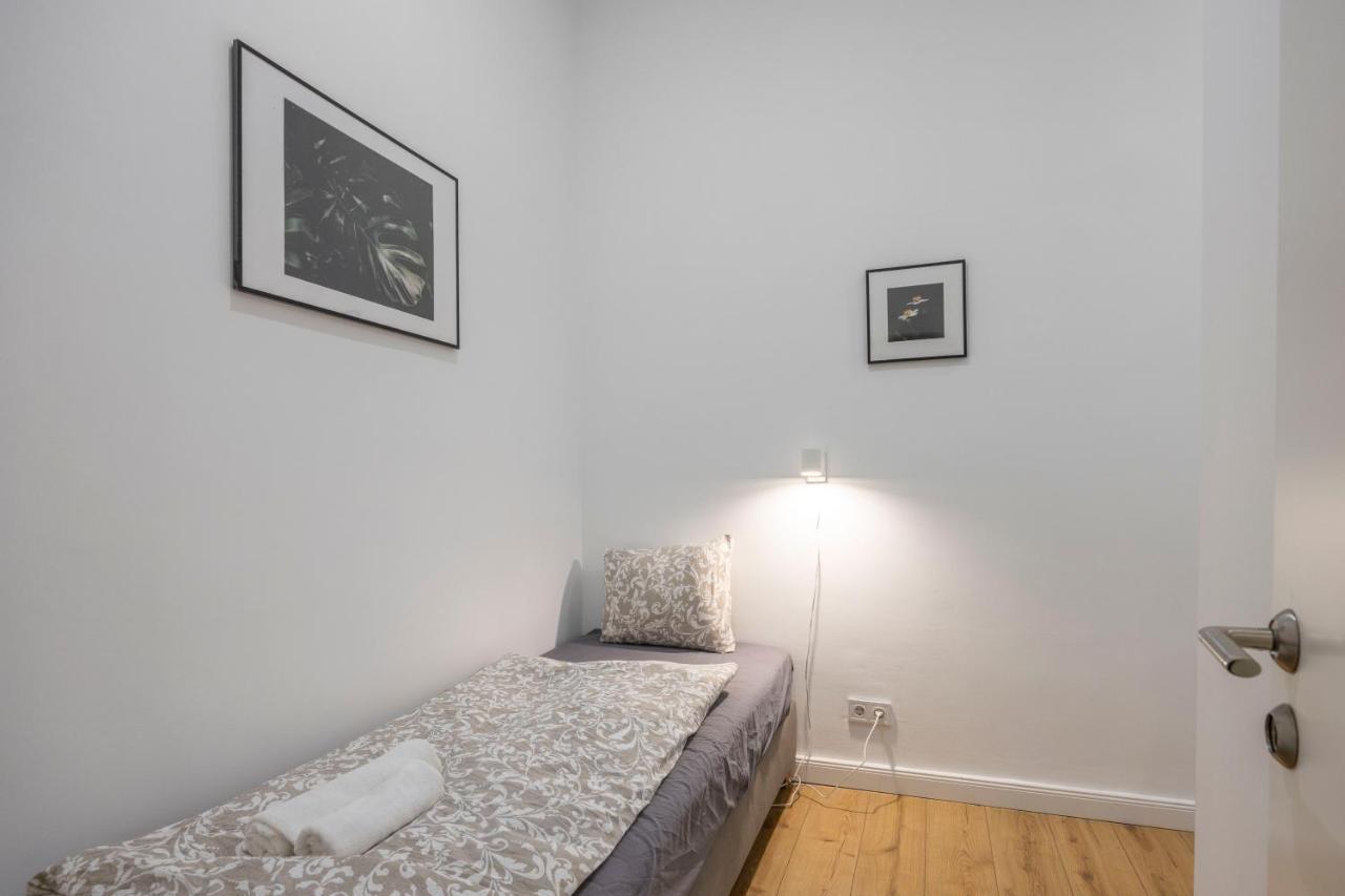 Central Grand Apartment With 5Bedrm 2Bathroom Budapest Eksteriør billede