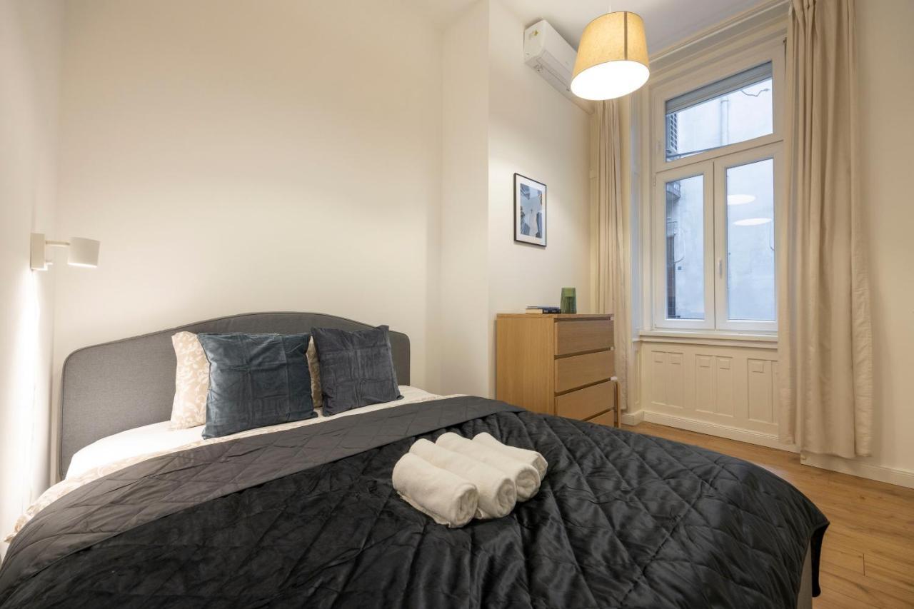 Central Grand Apartment With 5Bedrm 2Bathroom Budapest Eksteriør billede